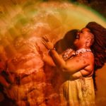Cantora e compositora Clara é recebida pela residência artística do DoSol