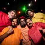 Mombojó homenageia Alceu Valença em show em Natal