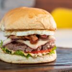 Pittsburg celebra o Dia do Hambúrguer com descontos especiais